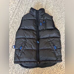 Kids Black Puffer Vest gap 65% down/ 35% feathers size 7/8